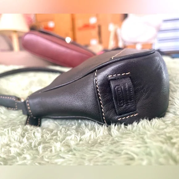 Coach Vintage Y2K Black Leather Shoulder Bag